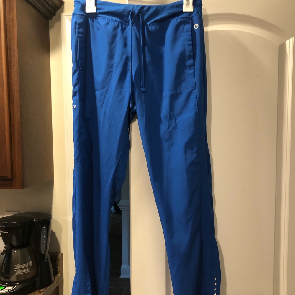 Basically brand new BarcoOne women’s scrub pants.
